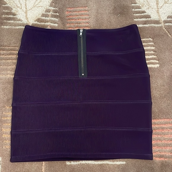 Millau Banded Miniskirt - Picture 2 of 4